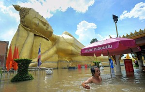 Bangkok mozhet polnost'ju ujti pod vodu