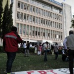 Правительство Греции закрыло самую крупную телерадиокомпанию